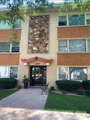 3111 Paris Avenue 207, River Grove, IL 60171