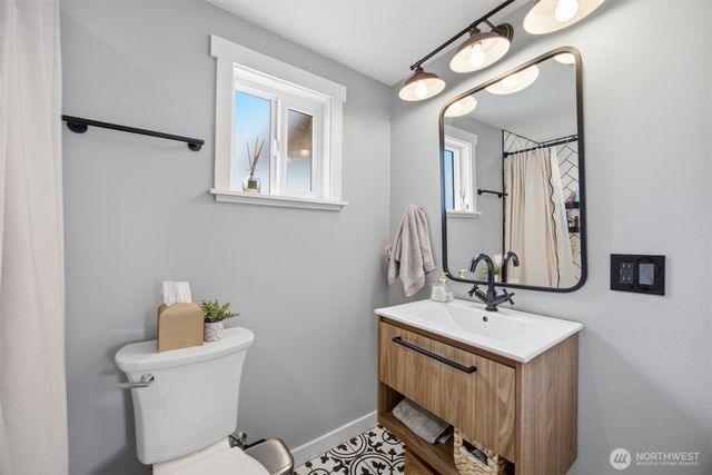5335 Northwest Drive, Bellingham, WA 98226