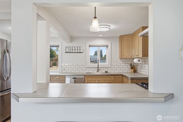 5335 Northwest Drive, Bellingham, WA 98226