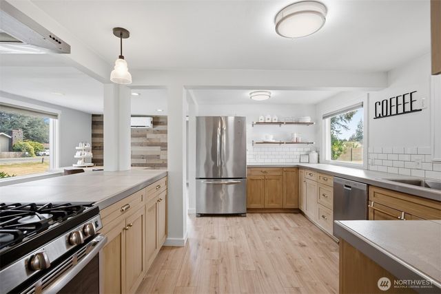 5335 Northwest Drive, Bellingham, WA 98226