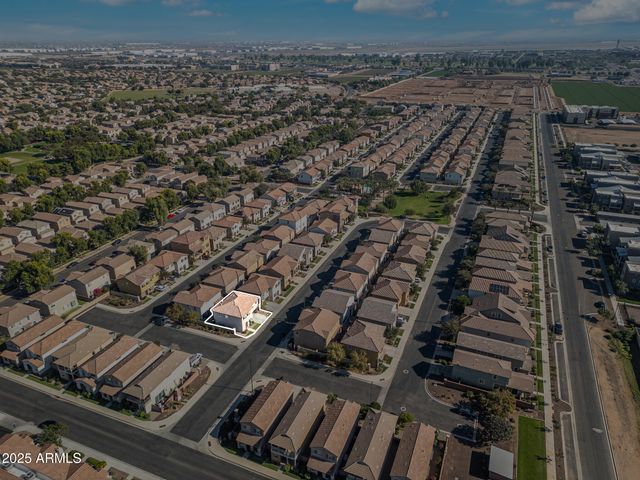 4124 E TOLEDO Street, Gilbert, AZ 85295