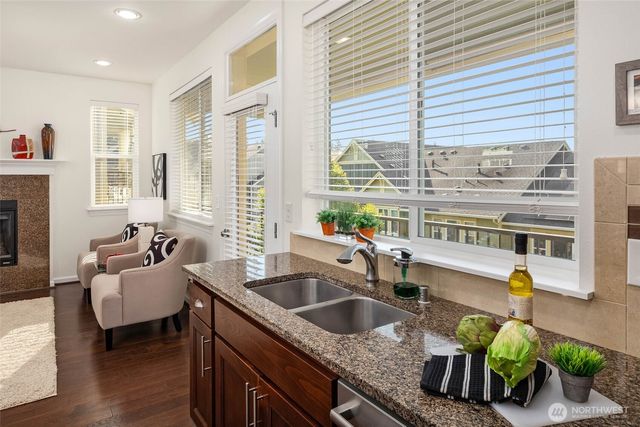 2535 NE Mulberry Walk, Issaquah, WA 98029