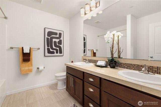 2535 NE Mulberry Walk, Issaquah, WA 98029