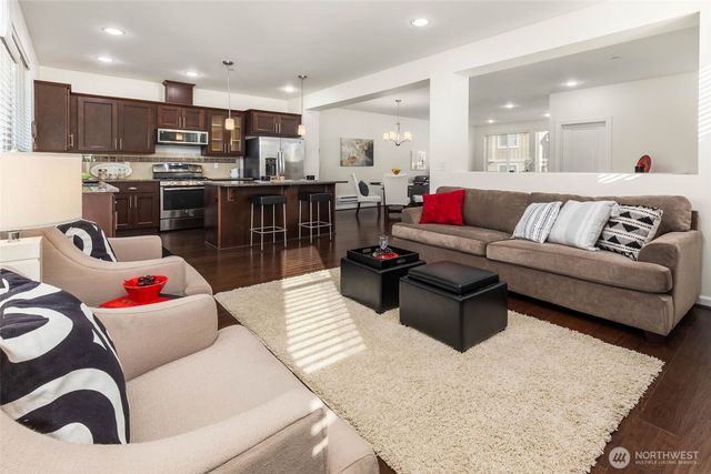 2535 NE Mulberry Walk, Issaquah, WA 98029