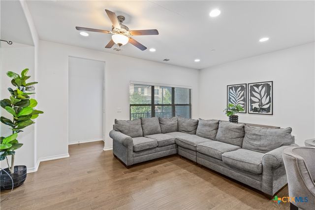 208 Birch Oak Ln, Georgetown, TX 78628