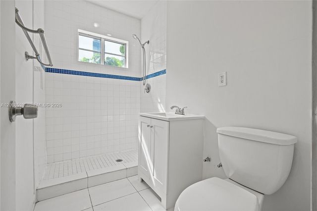 7950 Tatum Waterway Drive N18, Miami Beach, FL 33141