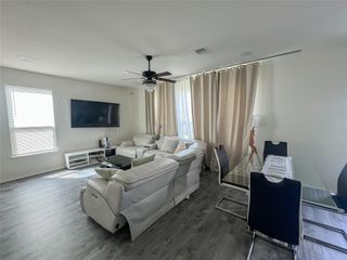221 Summit DR, Lockhart, TX 78644