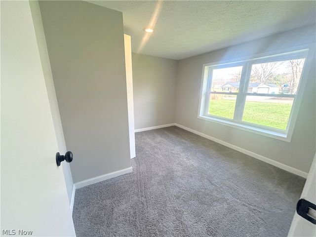 558 Lessig Avenue, Springfield, OH 44312