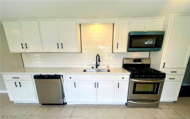 558 Lessig Avenue, Springfield, OH 44312