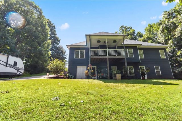 6426 Kettle Creek Way, Flowery Branch, GA 30542
