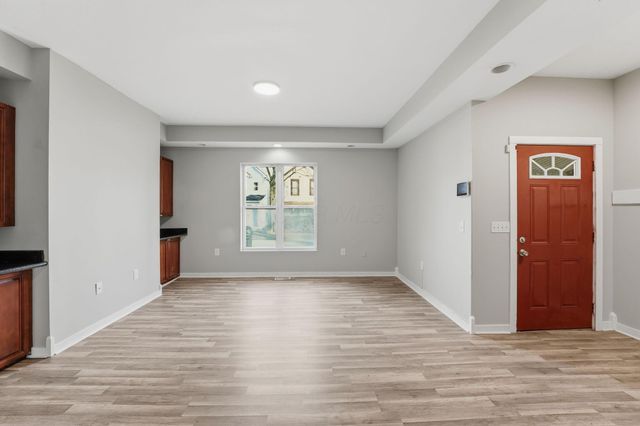 137 Wisconsin Avenue, Columbus, OH 43222