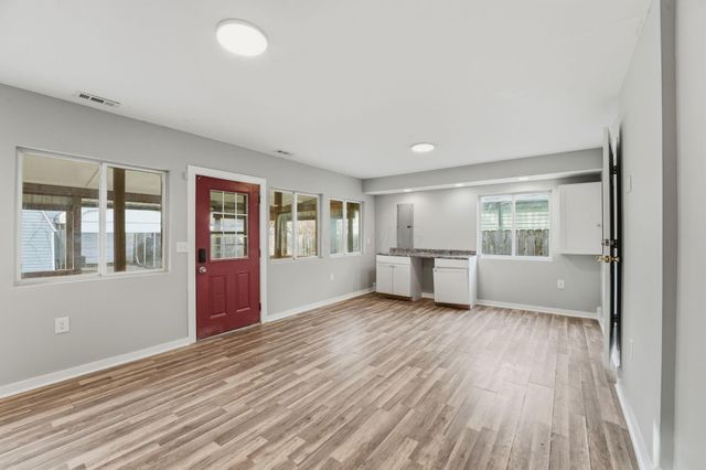 137 Wisconsin Avenue, Columbus, OH 43222