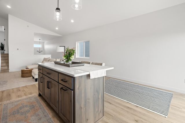 2521 38th Avenue S, Moorhead, MN 56560