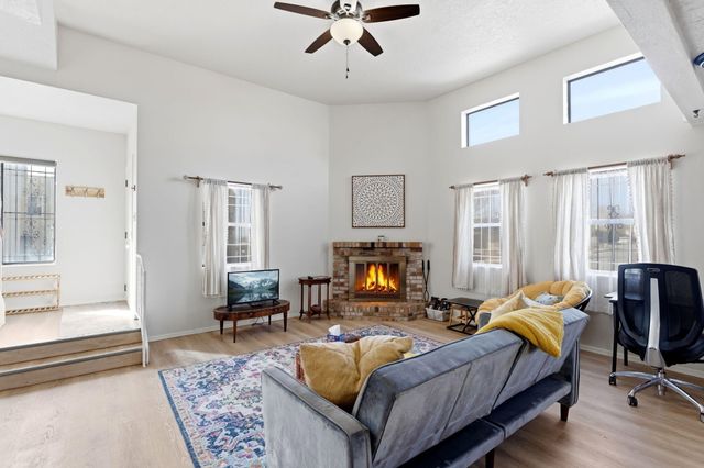 836 Knox Court NE, Albuquerque, NM 87123
