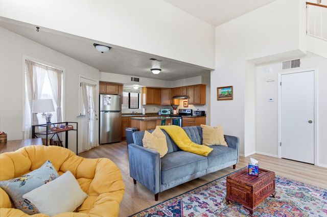 836 Knox Court NE, Albuquerque, NM 87123