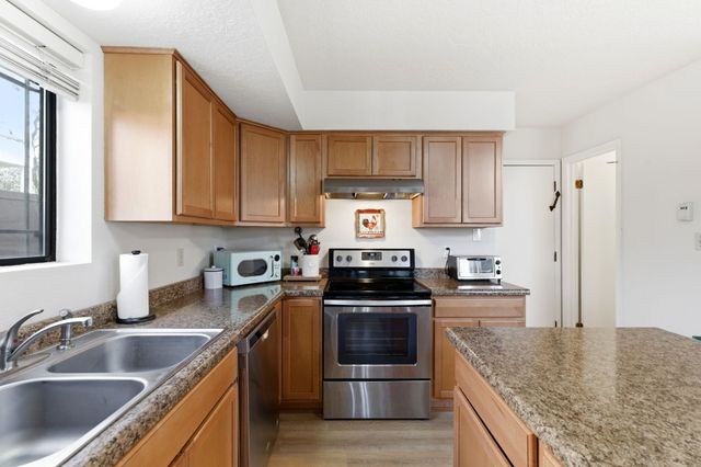 836 Knox Court NE, Albuquerque, NM 87123
