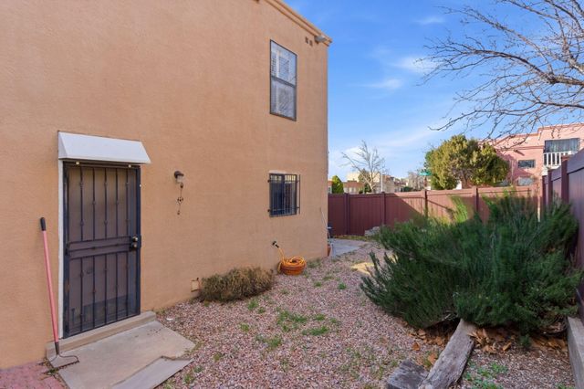 836 Knox Court NE, Albuquerque, NM 87123