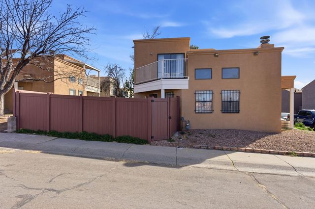 836 Knox Court NE, Albuquerque, NM 87123