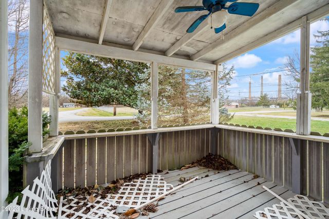 7013 Shipley Ln, Louisville, KY 40272