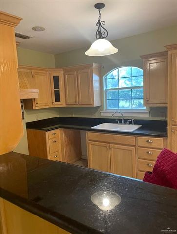 1044 S Florida Street, Mercedes, TX 78570