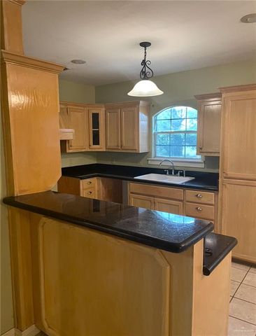 1044 S Florida Street, Mercedes, TX 78570