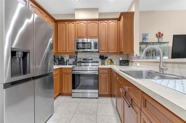 572 PINEBRANCH CIRCLE, Winter Springs, FL 32708