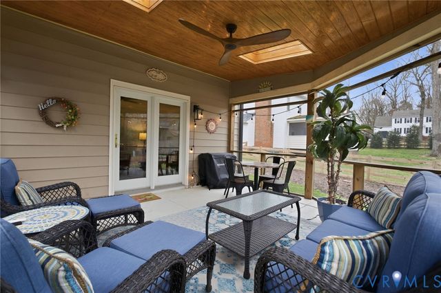 302 Ashtree Pl, Midlothian, VA 23114