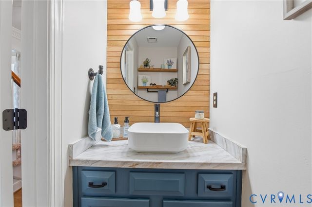 302 Ashtree Pl, Midlothian, VA 23114