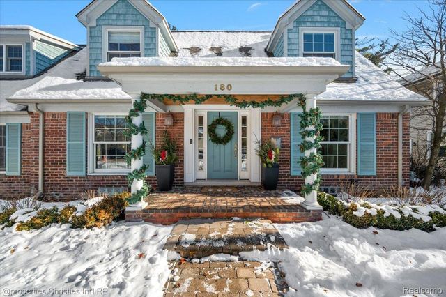 180 Pilgrim Avenue, Birmingham, MI 48009