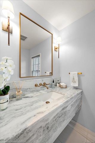 180 Pilgrim Avenue, Birmingham, MI 48009