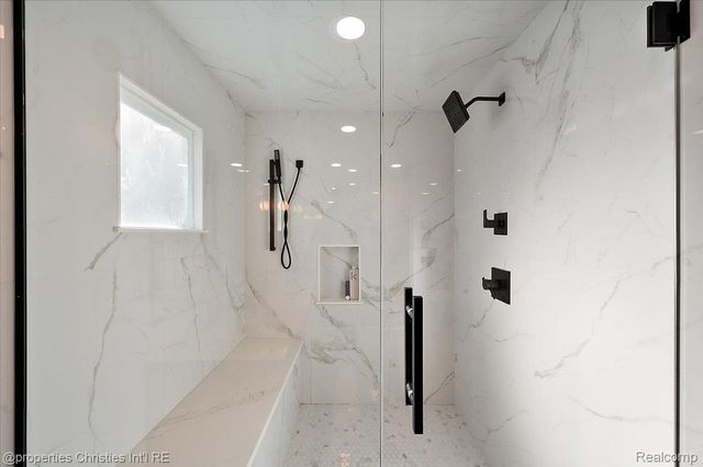 180 Pilgrim Avenue, Birmingham, MI 48009