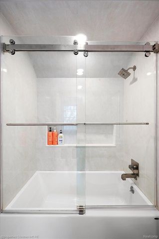 180 Pilgrim Avenue, Birmingham, MI 48009