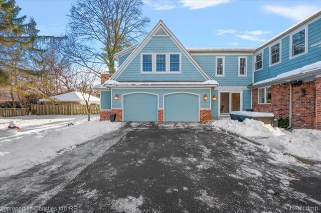 180 Pilgrim Avenue, Birmingham, MI 48009