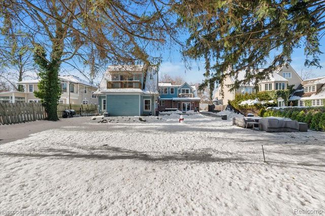 180 Pilgrim Avenue, Birmingham, MI 48009