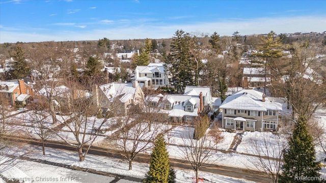 180 Pilgrim Avenue, Birmingham, MI 48009