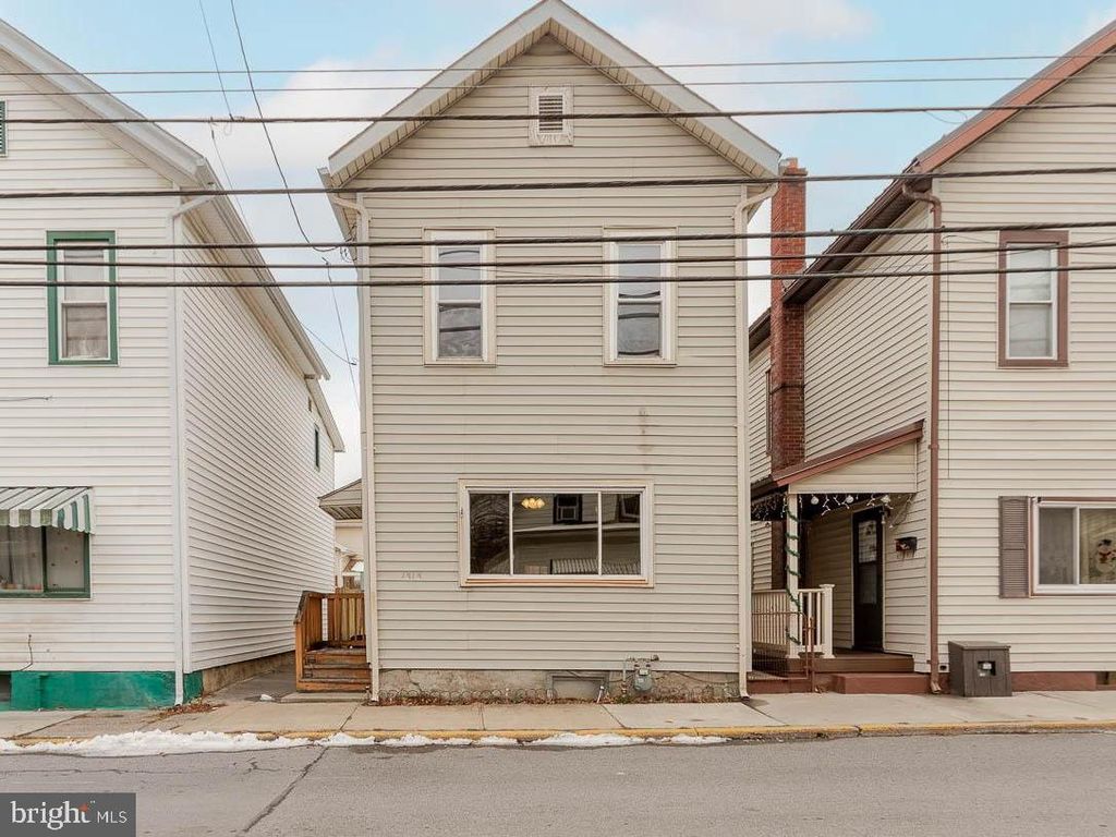 1313 BLAIR AVE, Tyrone, PA 16686