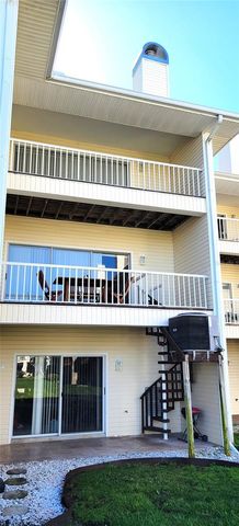 9215 CAPTIVA CIRCLE, St Pete Beach, FL 33706