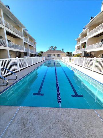 9215 CAPTIVA CIRCLE, St Pete Beach, FL 33706