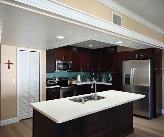 9215 CAPTIVA CIRCLE, St Pete Beach, FL 33706