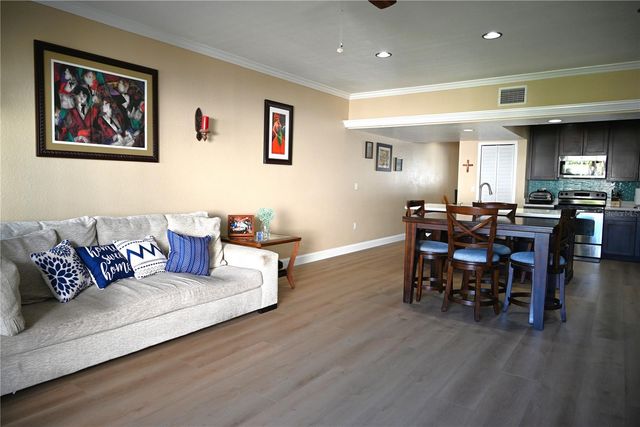 9215 CAPTIVA CIRCLE, St Pete Beach, FL 33706