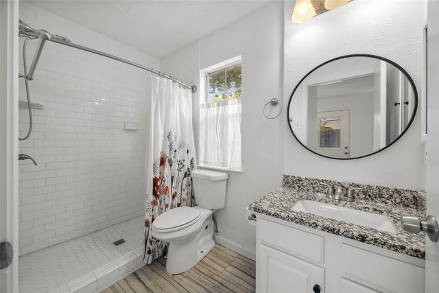 3829 Byers Avenue, Fort Worth, TX 76107