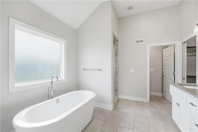 10702 W 171st Terrace, Overland Park, KS 66221
