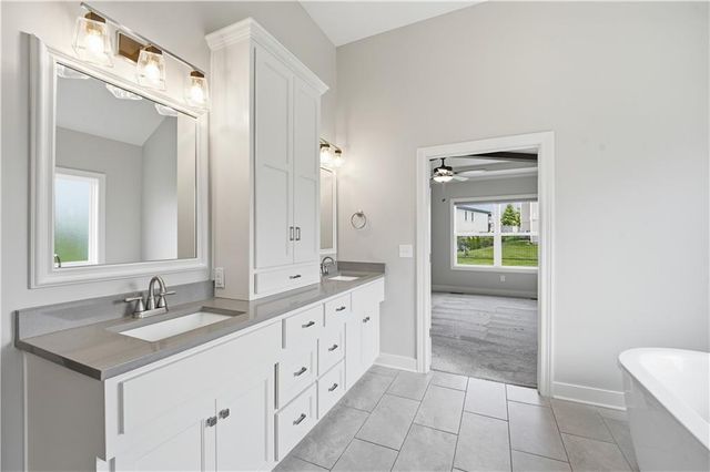 10702 W 171st Terrace, Overland Park, KS 66221