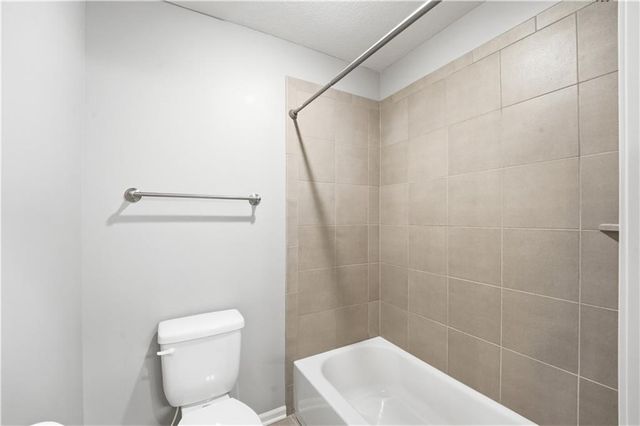 10702 W 171st Terrace, Overland Park, KS 66221