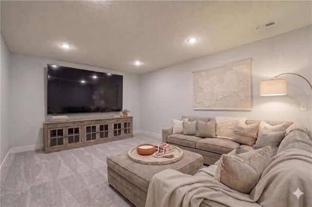 10702 W 171st Terrace, Overland Park, KS 66221