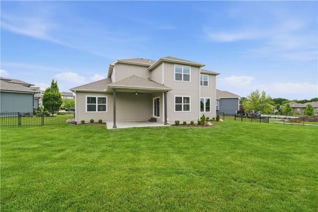 10702 W 171st Terrace, Overland Park, KS 66221