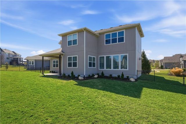 10702 W 171st Terrace, Overland Park, KS 66221