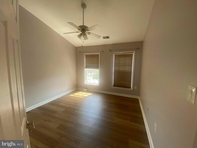 13030 GREG ROY LN, Herndon, VA 20171