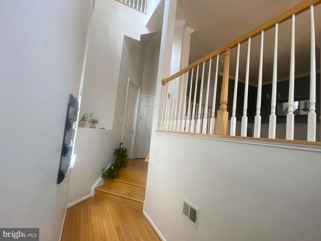 13030 GREG ROY LN, Herndon, VA 20171