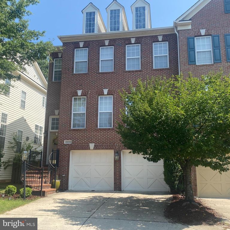 13030 GREG ROY LN, Herndon, VA 20171